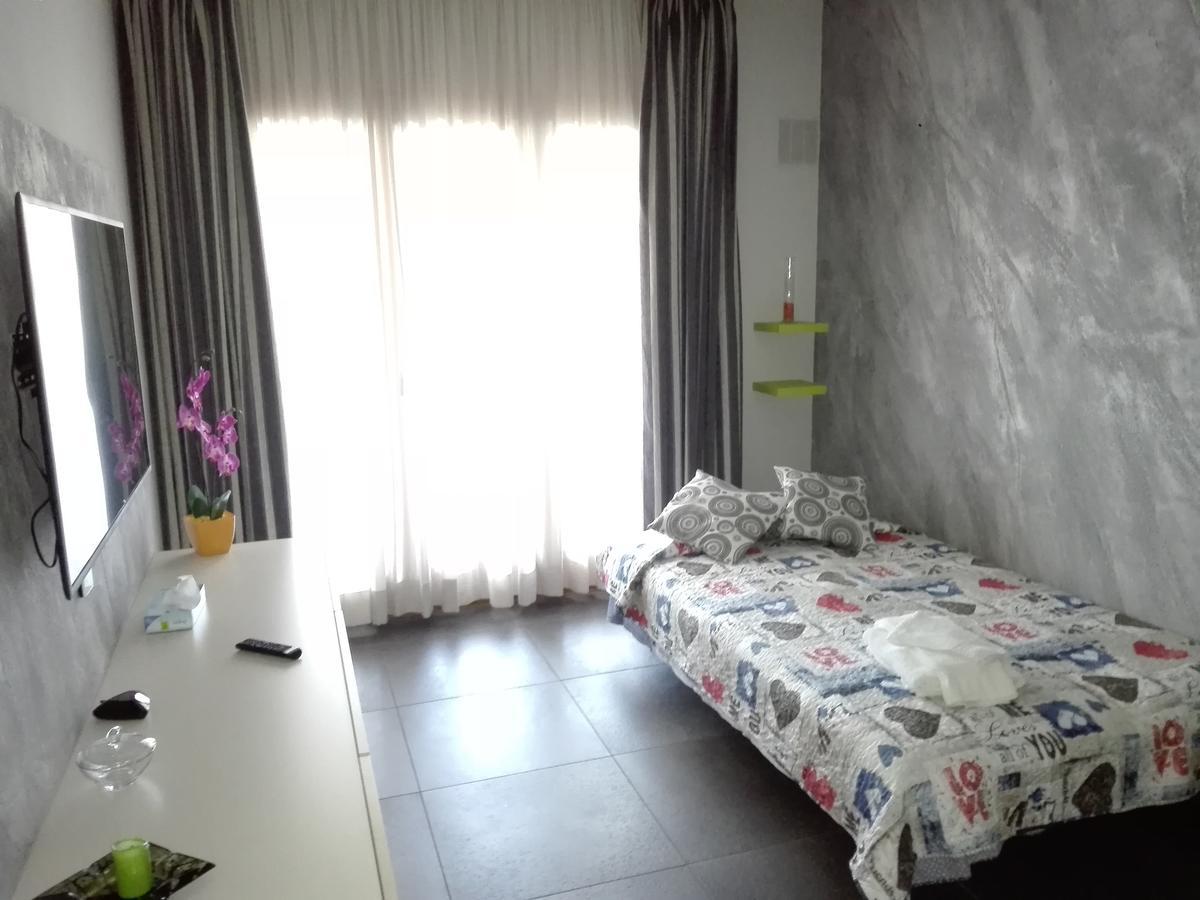 Manu'S Guest Suite Cosenza Luaran gambar